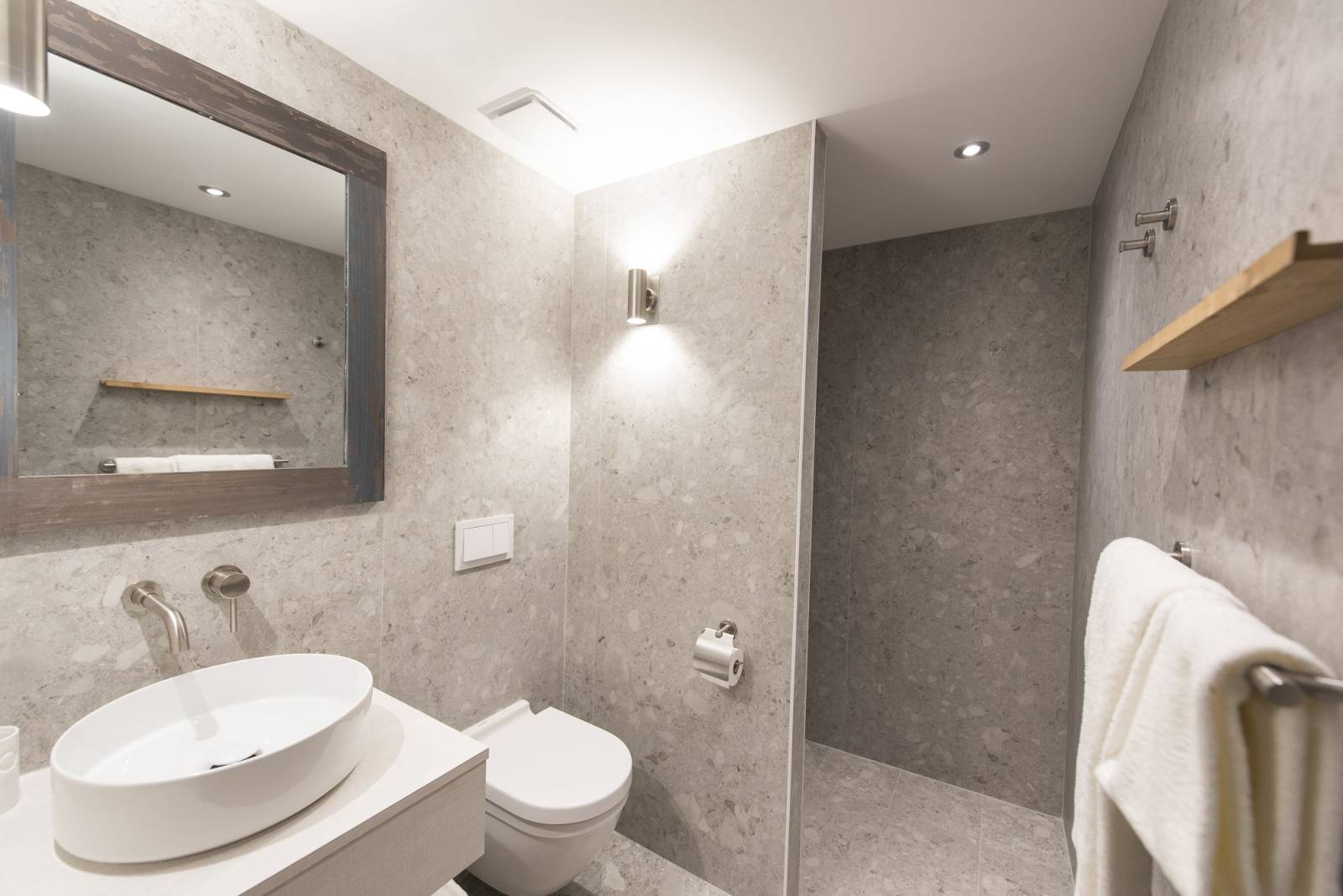 Réservation d'un hôtel 4 étoiles avec piscine à Andernos les Bains 