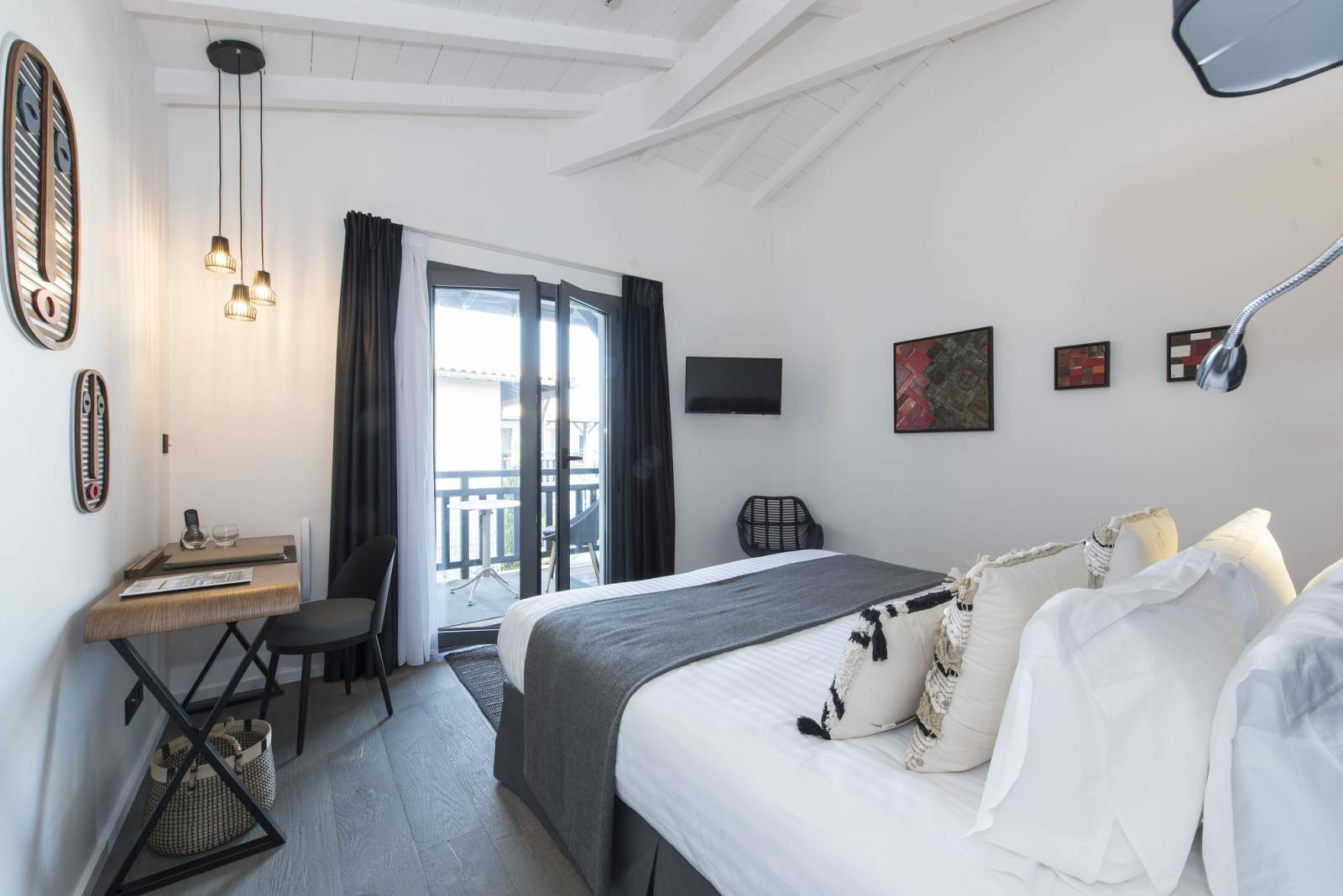 Parenthèse en famille à L’Anderenis, hôtel vue mer