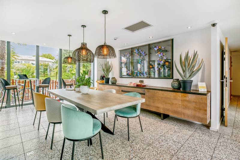 Buffet de pâtisseries ouvert à tous à Andernos les Bains à partir des vacances de la Toussaint